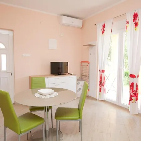 Apartmani Lea Starigrad Exterior photo