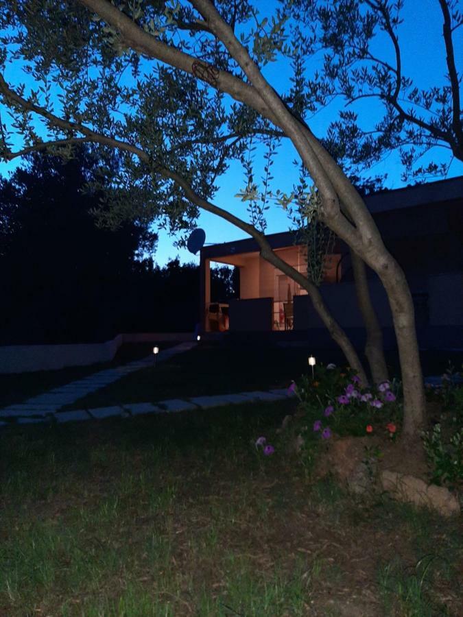 Lea Apartmán Starigrad Paklenica